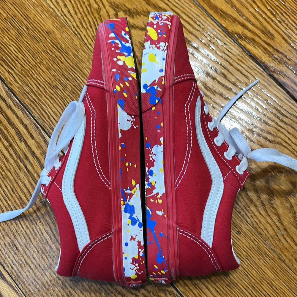 Vans Old Skool Paint Splatter Racing Red sneakers.  Great condition. Junior 5.